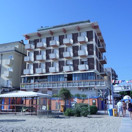 Hotel Suprem Rimini Eksteriør billede